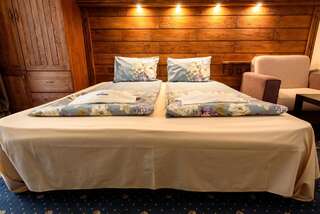 Отель Kap House Family Hotel Банско Двухместный номер с 1 двуспальной или 2 отдельными кроватями - Бесплатное посещение спа-салона-6